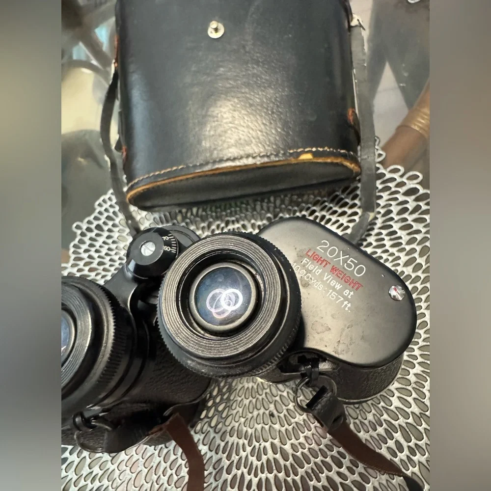 Vintage Belmont Binoculars S31-No. 88522 20x50 , 1000 Yds : 157ft. w/ Hard Case